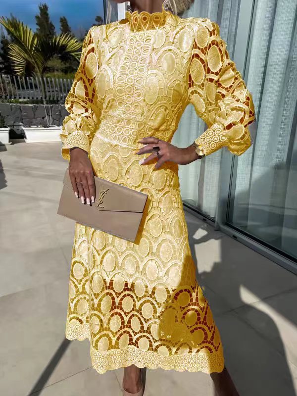 Valenzora | Lace Puff Sleeve Fitted Dress