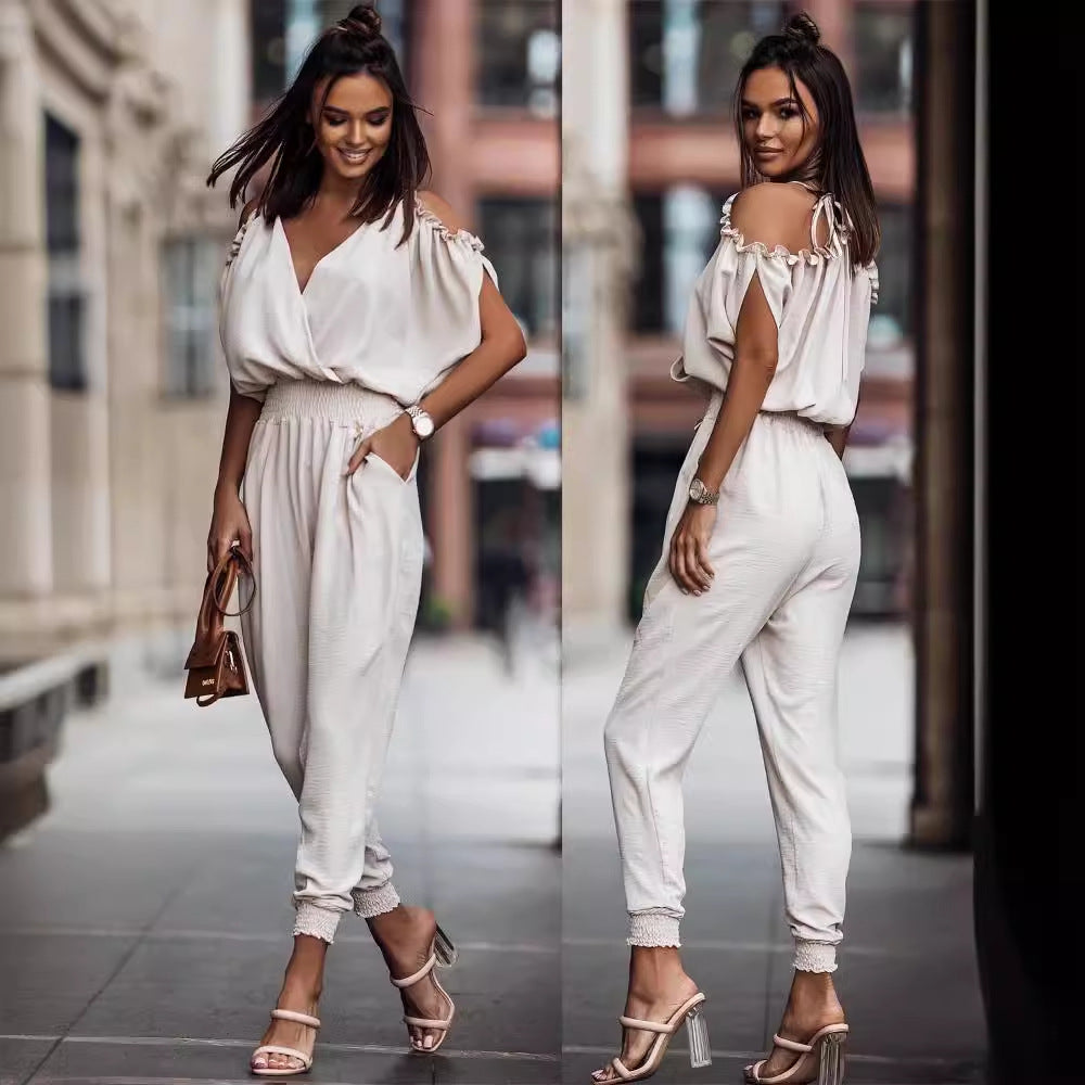 Women's stylish jumpsuit with a relaxed fit and sophisticated details, size S