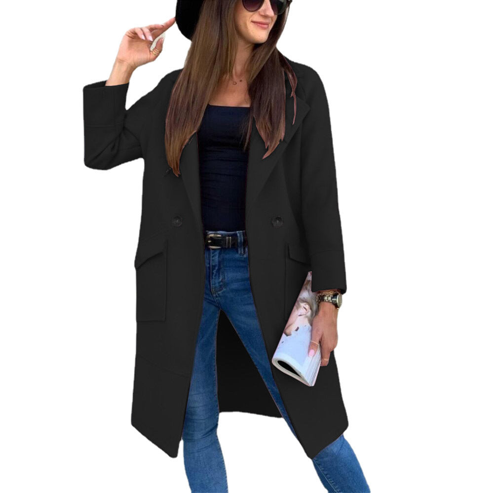 Women's elegant trench coat with double button placket and practical pockets, size