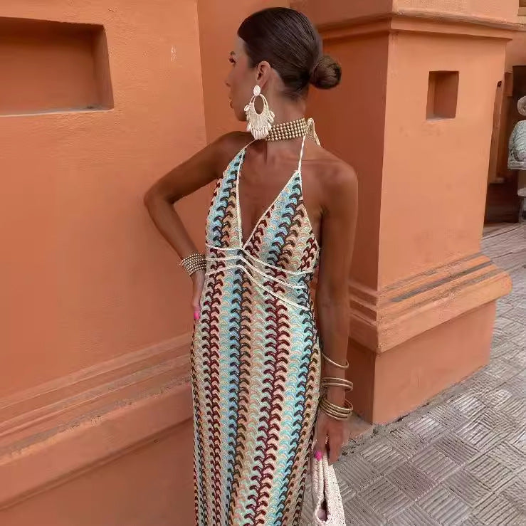 Women's knitted dress with deep V-neck and sophisticated wave pattern, size
