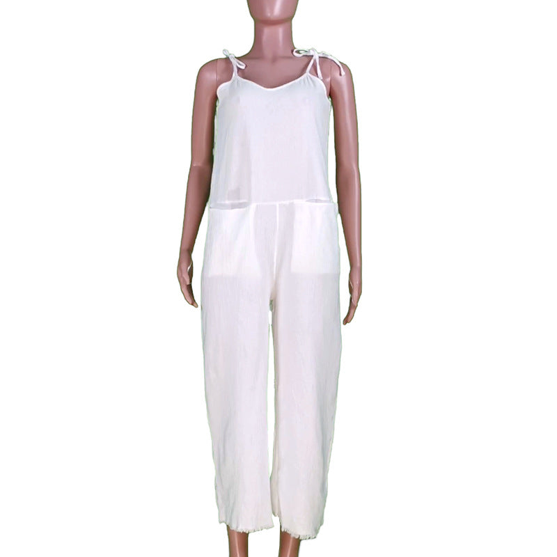 Women's linen jumpsuit with stylish V-neck and practical pockets, size S
