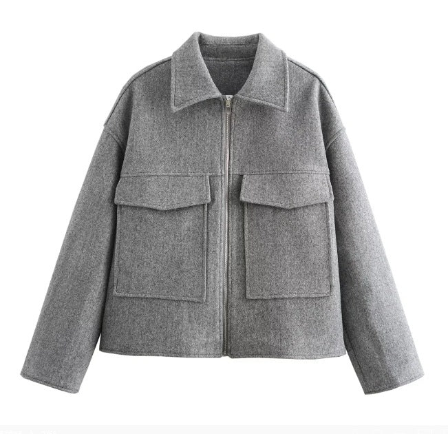 Women's timeless fleece jacket with patch pockets and modern cut, size S