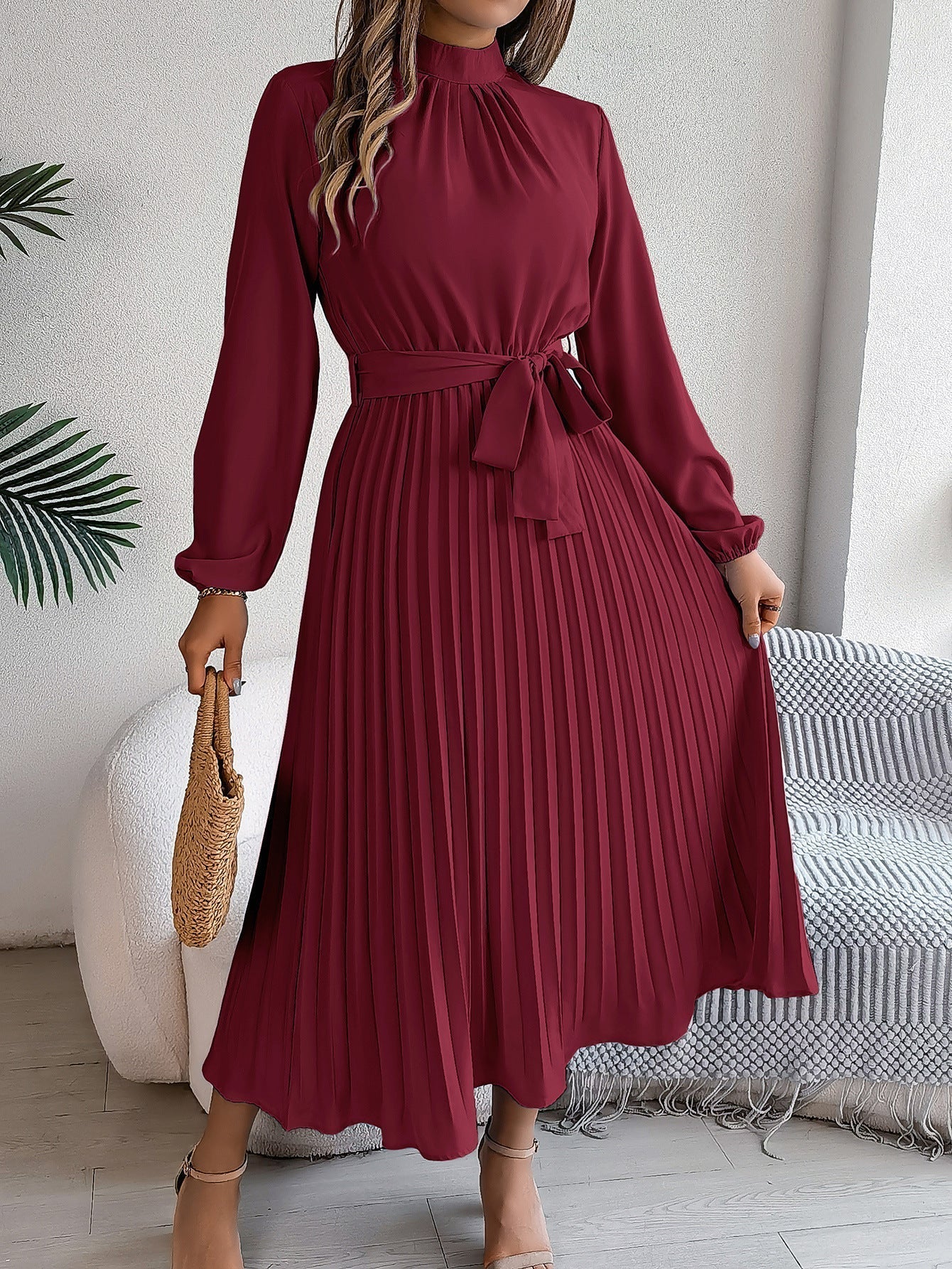 Valenzora | Elegant stand-up collar tailored pleated long skirt little dress