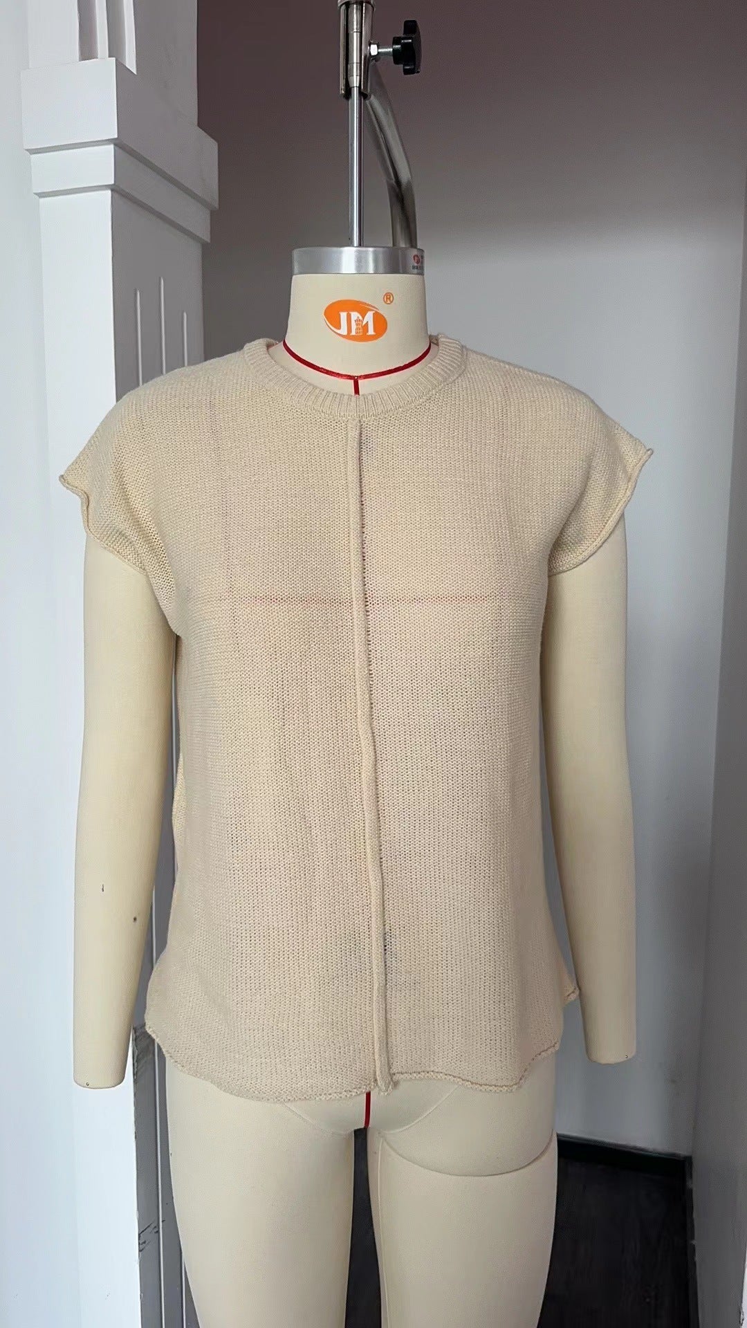 Women's casual short-sleeved knit top with a textured design, size Valenzora