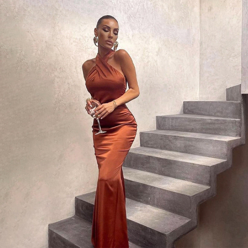 Valenzora | Backless dress
