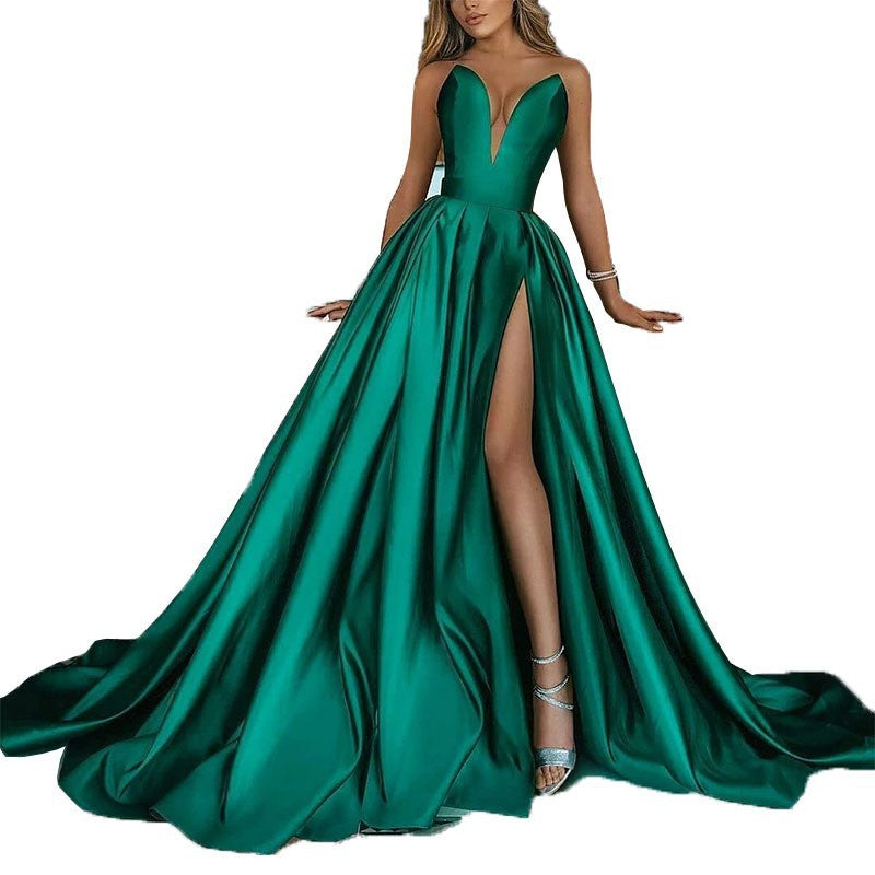 Valenzora | Deep V-shaped long skirt wedding dress