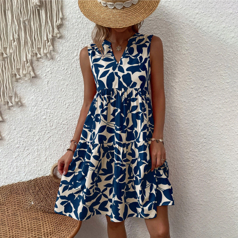 Women's airy sleeveless summer dress with floral patterns and a wide cut, size [size missing]