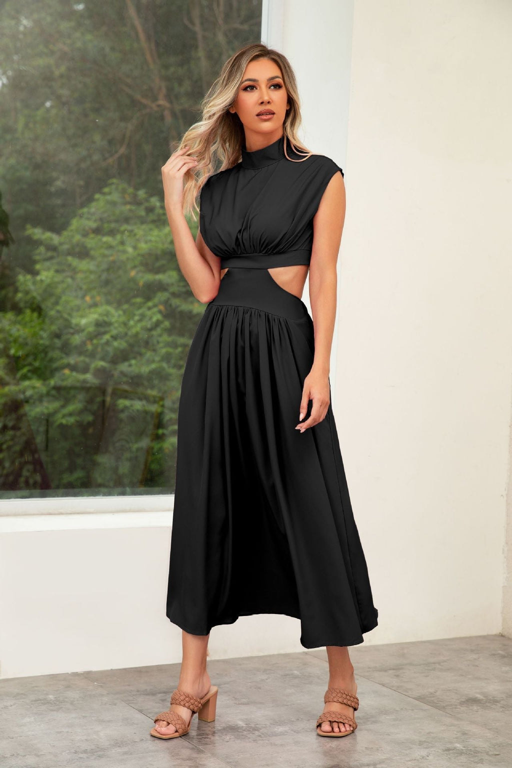 Women's cut-out summer dress with high collar, size