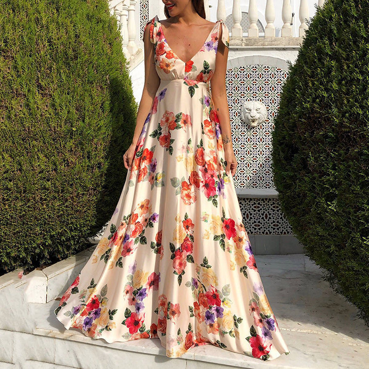 Valenzora | Bedrucktes langärmeliges Spaghetti-Träger-Kleid mit weitem Saum