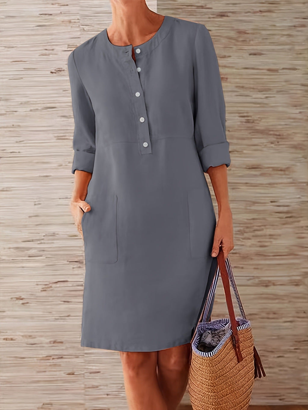 Vielseitiges Damenkleid mit Knopfleiste und praktischen Taschen, Größe