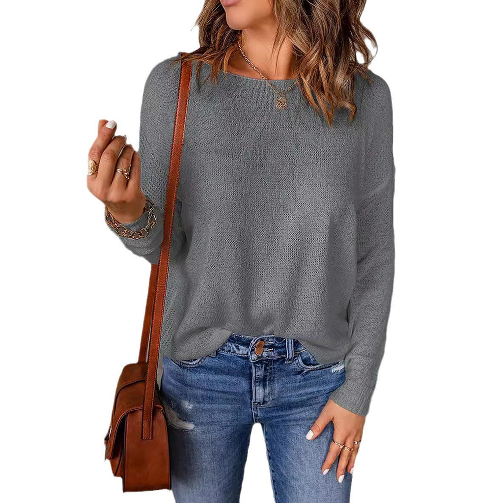 Women's comfortable knit sweater with a loose fit and relaxed silhouette, size S