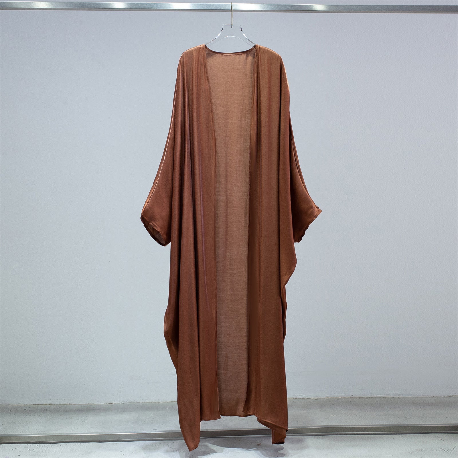 Größe des langen Cardigans für Damen