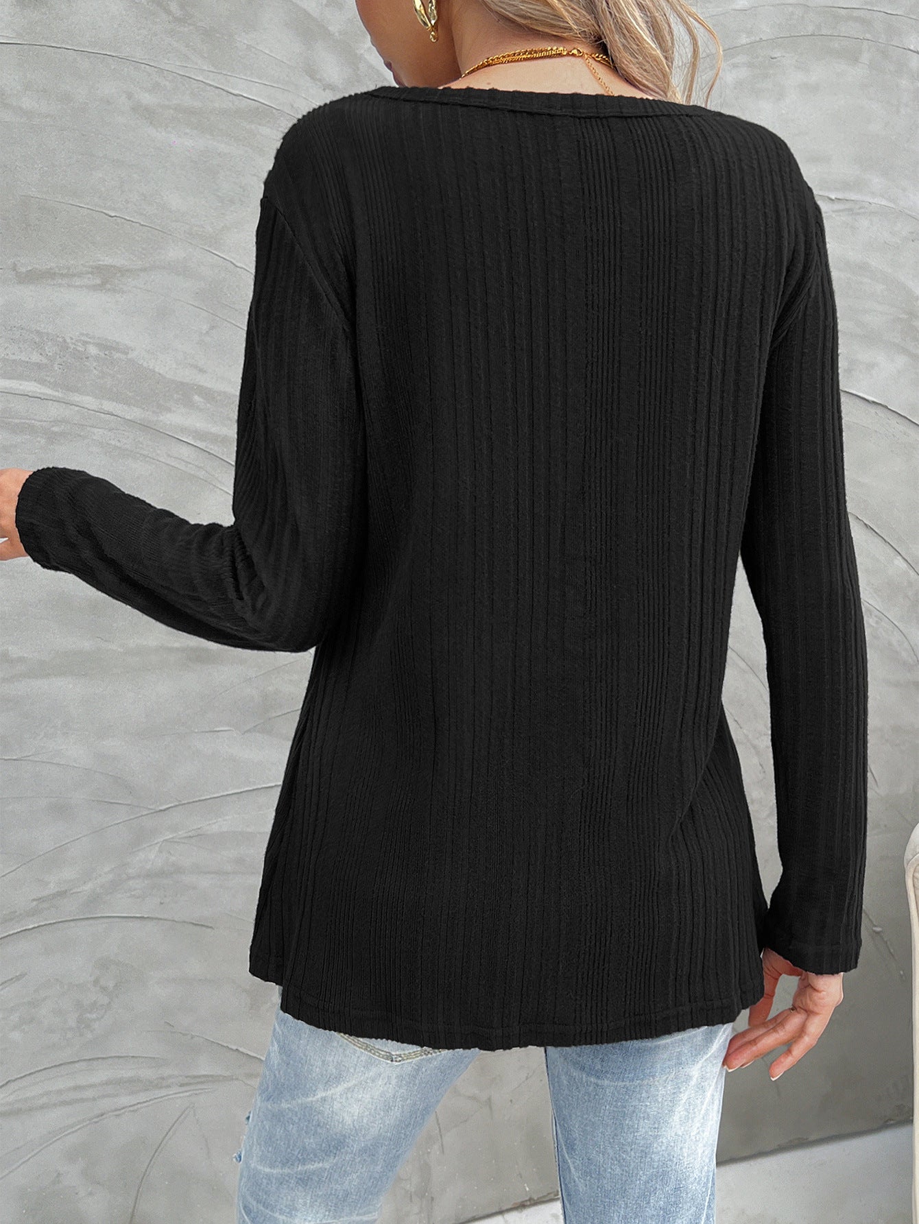 Valenzora Black round neck slanted button knit top