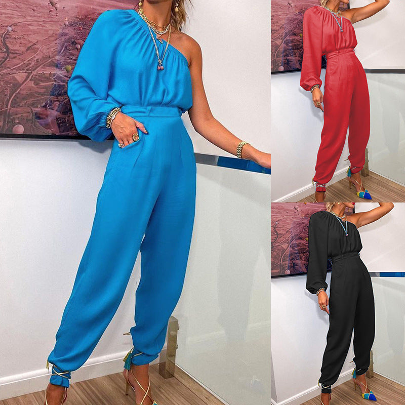 Damen-Jumpsuit mit asymmetrischem Schnitt und eleganten Puffärmeln, Größe