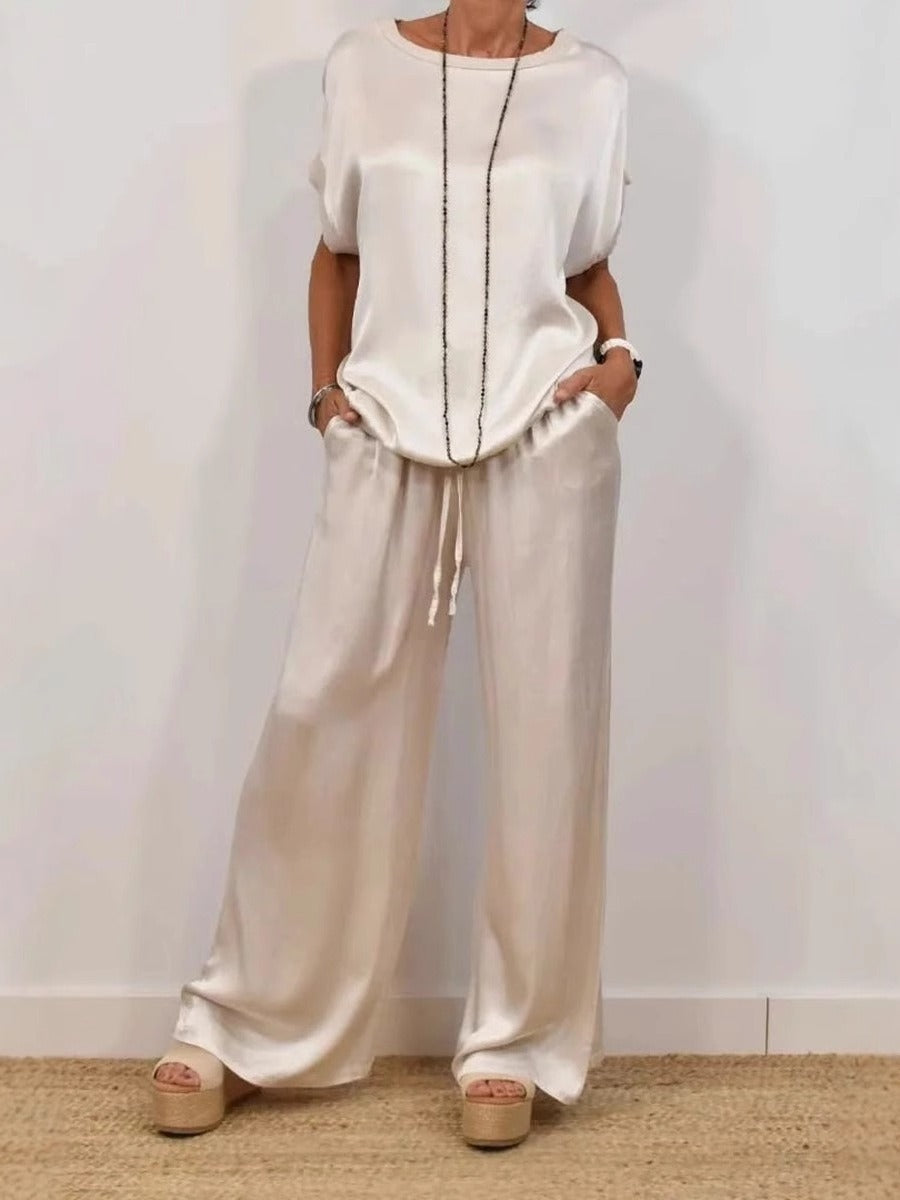 Women's elegant lounge set with flowing cut and elasticated waistband, size
