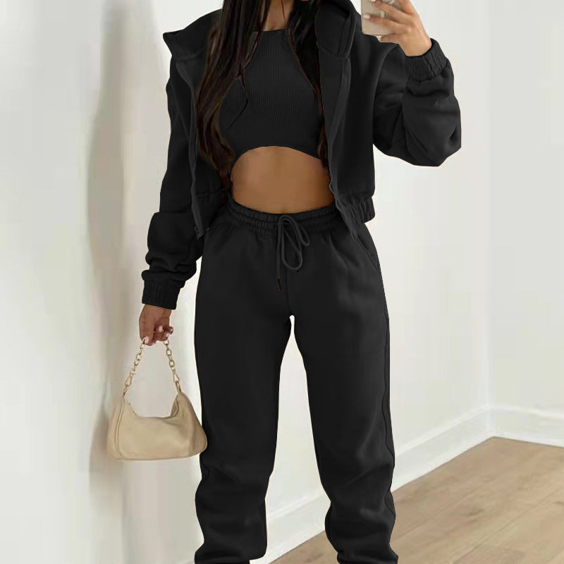 Women's sporty two-piece set with short top and casual jogging pants, size
