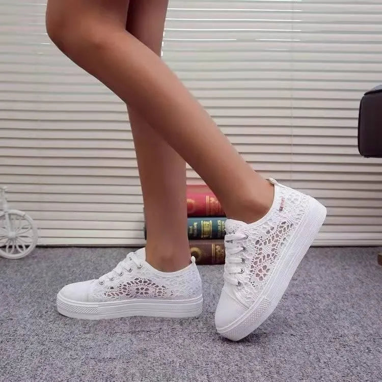 Valenzora | Women's lace platform sneakers – Elegant and breathable style