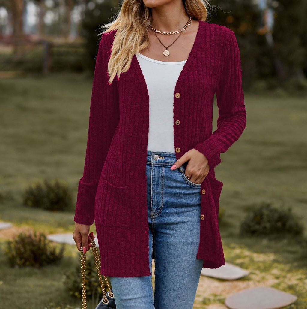 Damenstrickjacke mit elegantem Rippenmuster und praktischen Taschen, Größe