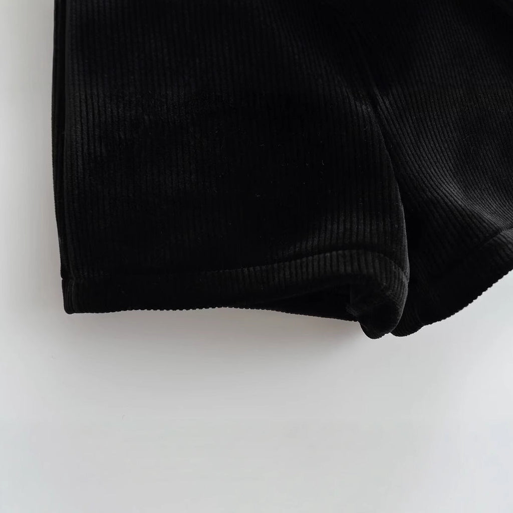 Elegante kurze Damen-Cordhose, Größe