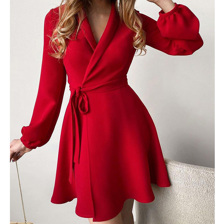 Women's wrap dress with a striking pattern and elegant waistline, size S