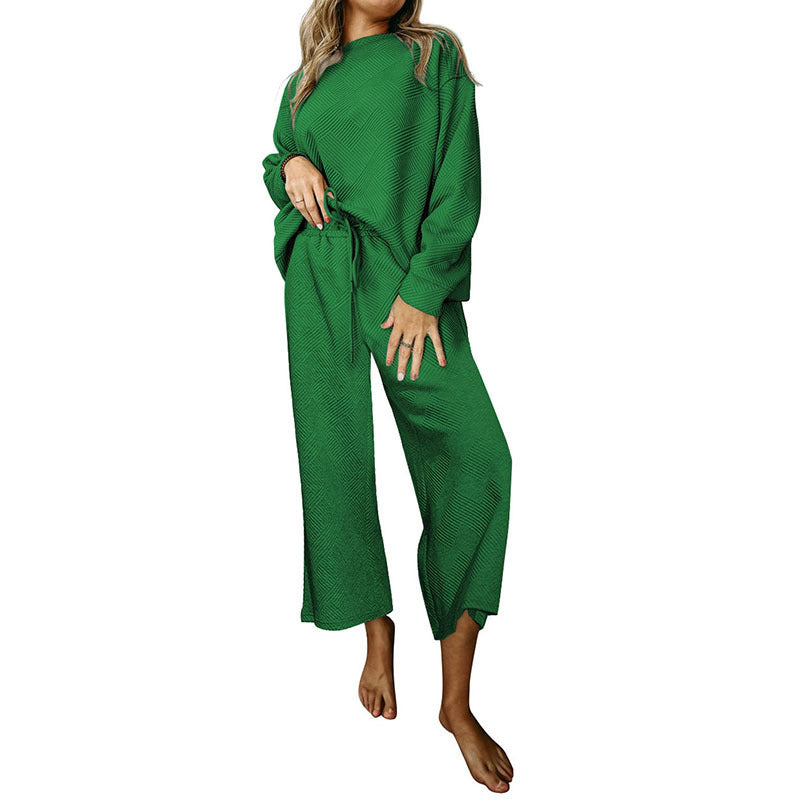 Women's comfortable lounge set with textured pattern, size