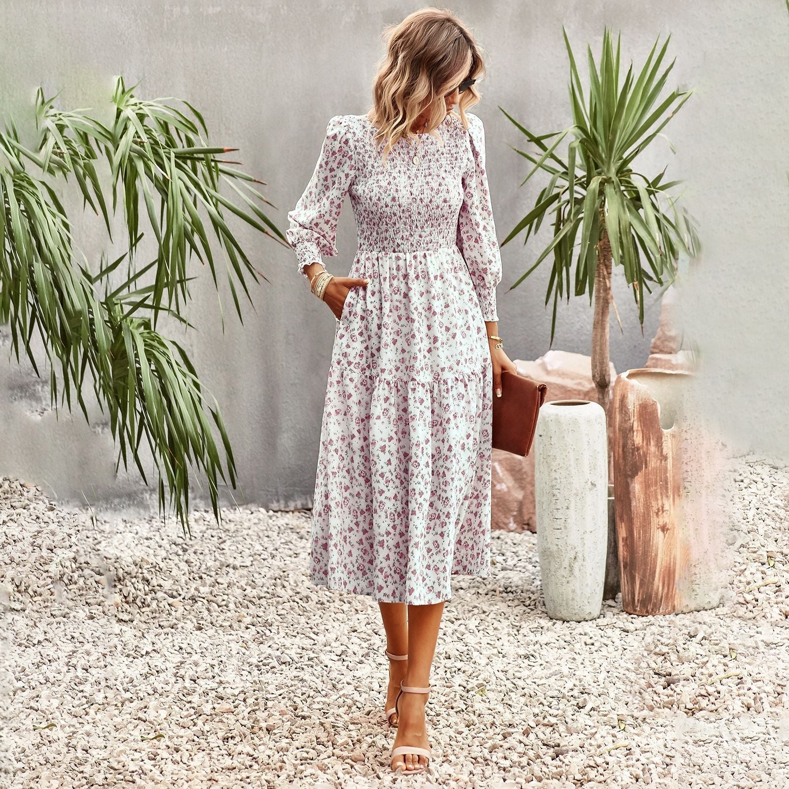 Florales Midikleid für Damen mit Raffung in der Taille und langen Ärmeln, Größe