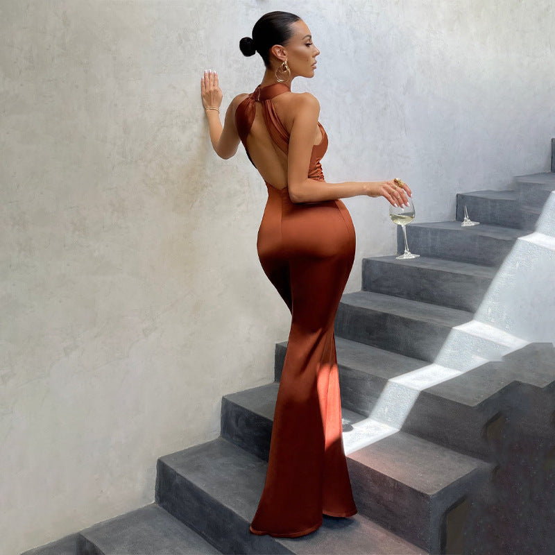 Valenzora | Backless dress