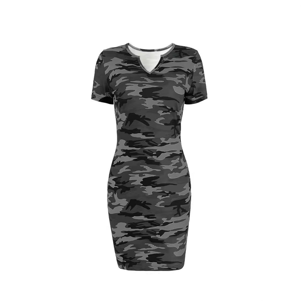 Women's short-sleeved dress in trendy camouflage style with a figure-hugging cut and V-neck, size [size]