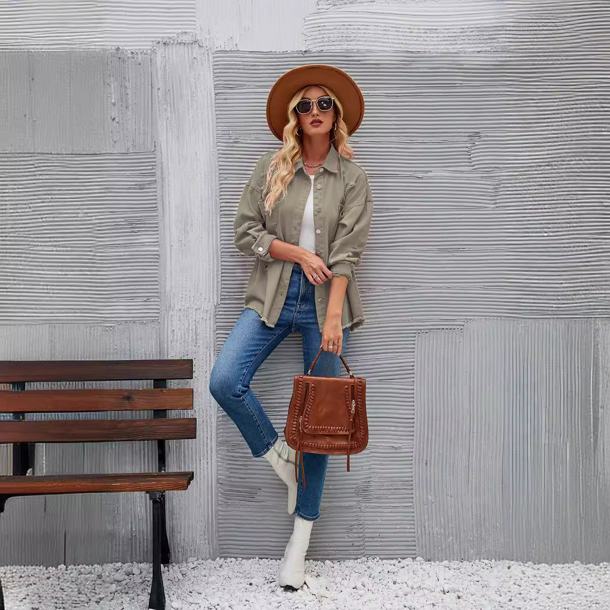 Women's denim shirt jacket in a casual oversized cut with fringed details, size Valenzora