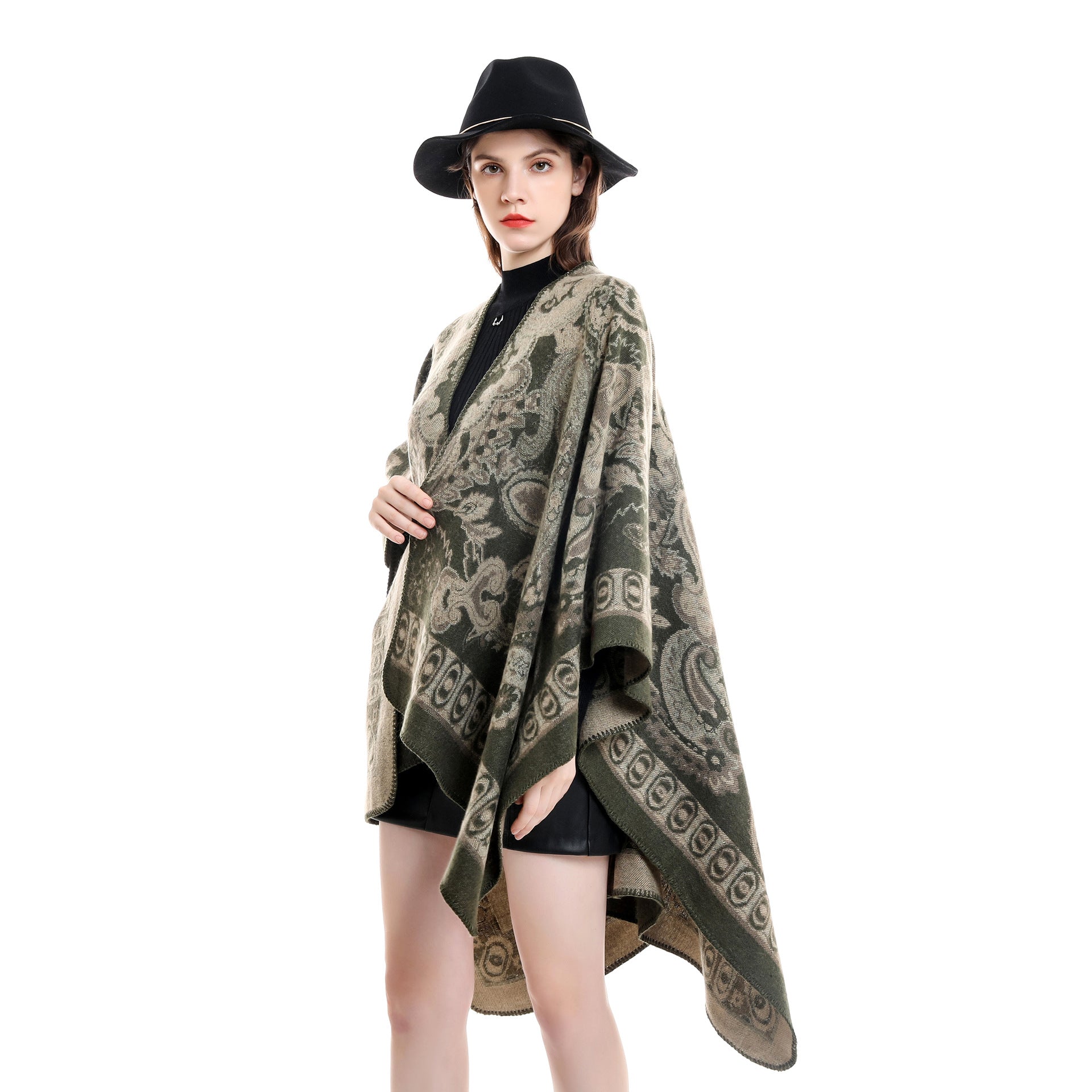 Women's elegant poncho with an artistic floral pattern and luxurious feel (size not specified)