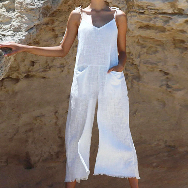 Women's linen jumpsuit with stylish V-neck and practical pockets, size S