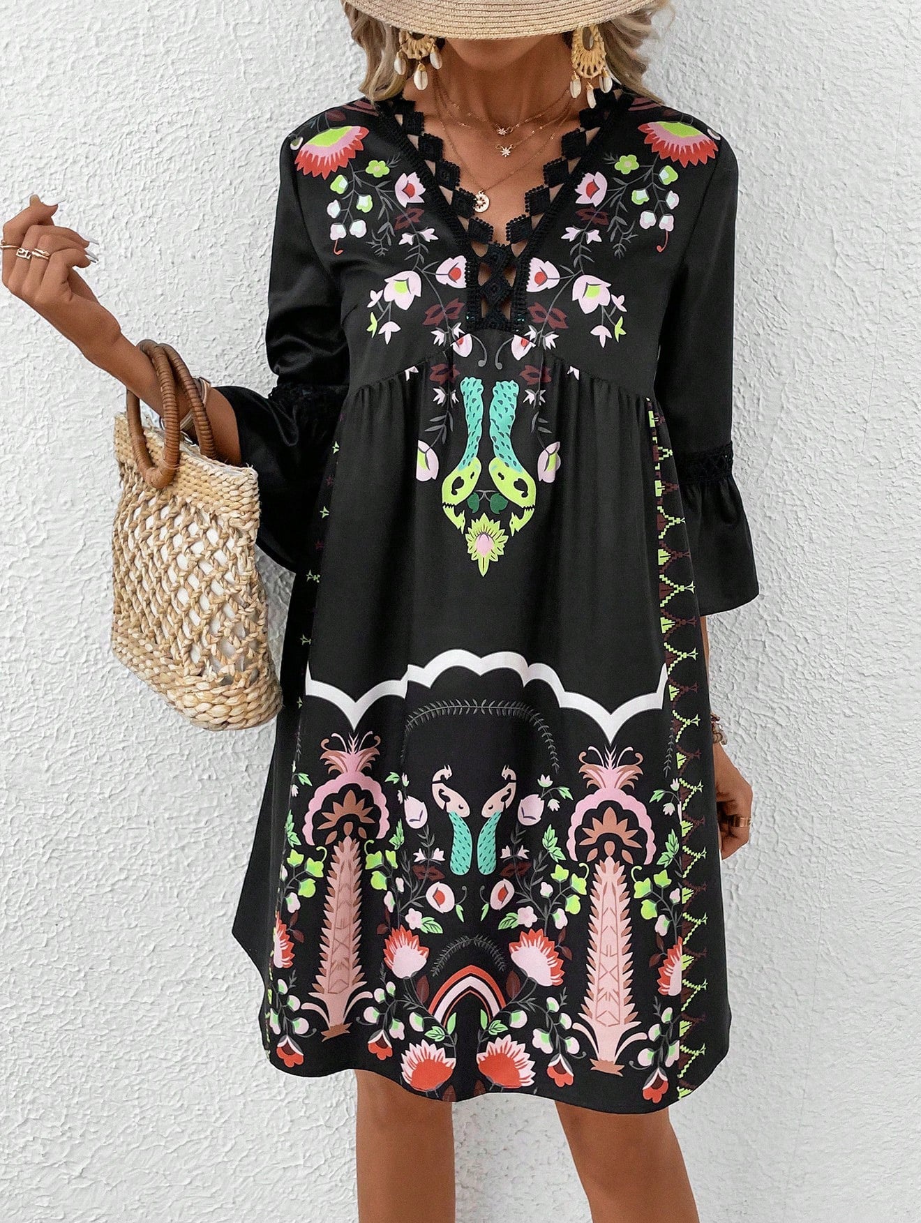 Damen Boho-inspiriertes Kleid mit Spitzen-Details und floralem Muster Drune