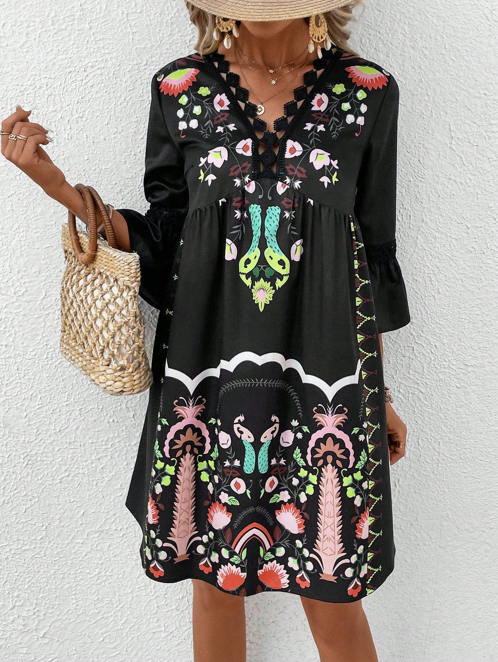 Women's Boho-inspired dress with playful embroidery details and a soft, flowing cut Drune