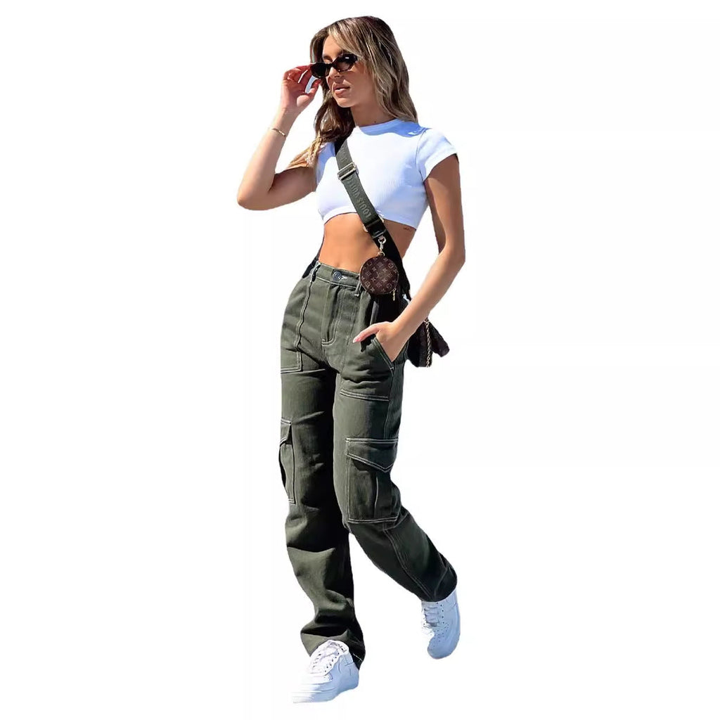 Women's cargo trousers with elasticated waistband and practical pockets, size S