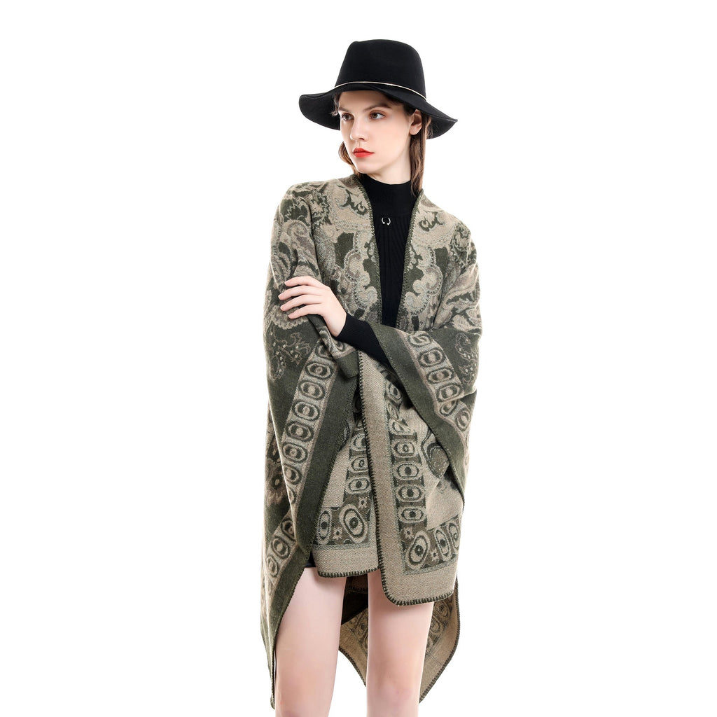 Women's elegant poncho with an artistic floral pattern and luxurious feel (size not specified)