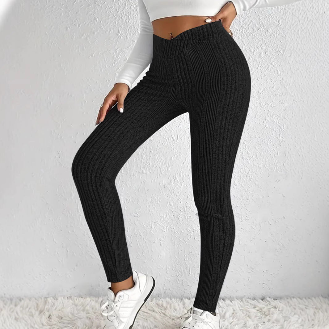 Women's close-fitting ribbed leggings made of breathable stretch material, size