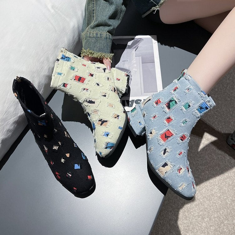 Women's fashionable ankle boots with a creative geometric print and elegant zipper, size S