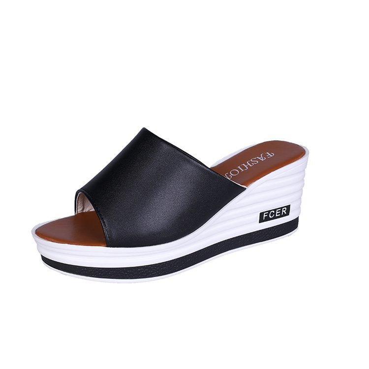 Women's wedge mules with comfortable sole and modern design, size Valenzora