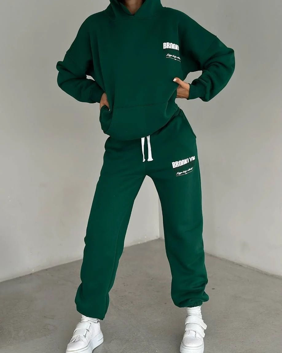 Women's casual fleece hoodie and jogging pants set with practical drawstring and high-quality cotton blend, size [size missing]