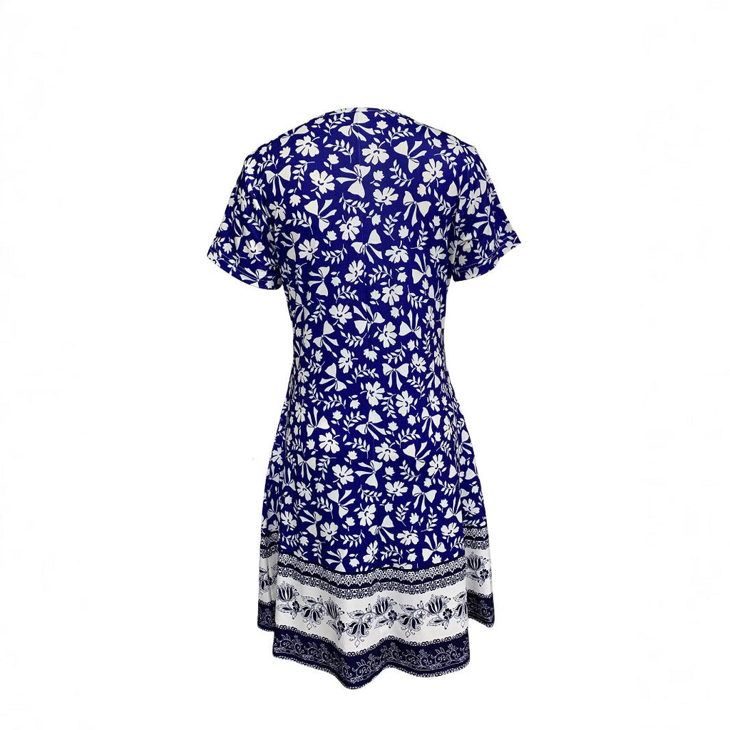 Women's casual dress with playful floral print and practical pockets Drune