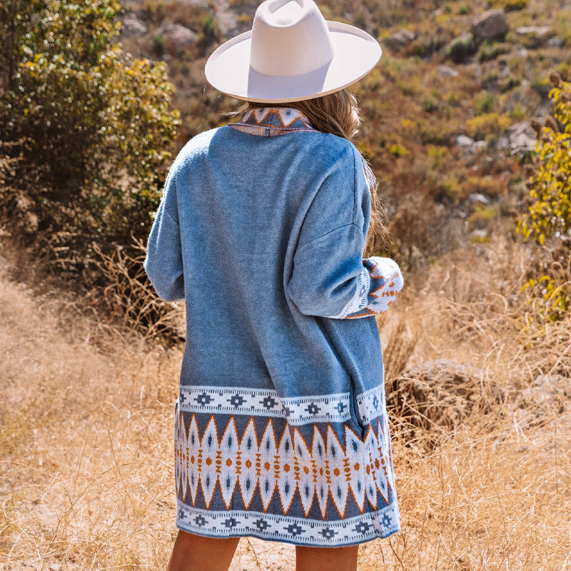 Damen-Cardigan mit künstlerischem Muster und weichem Material, Größe