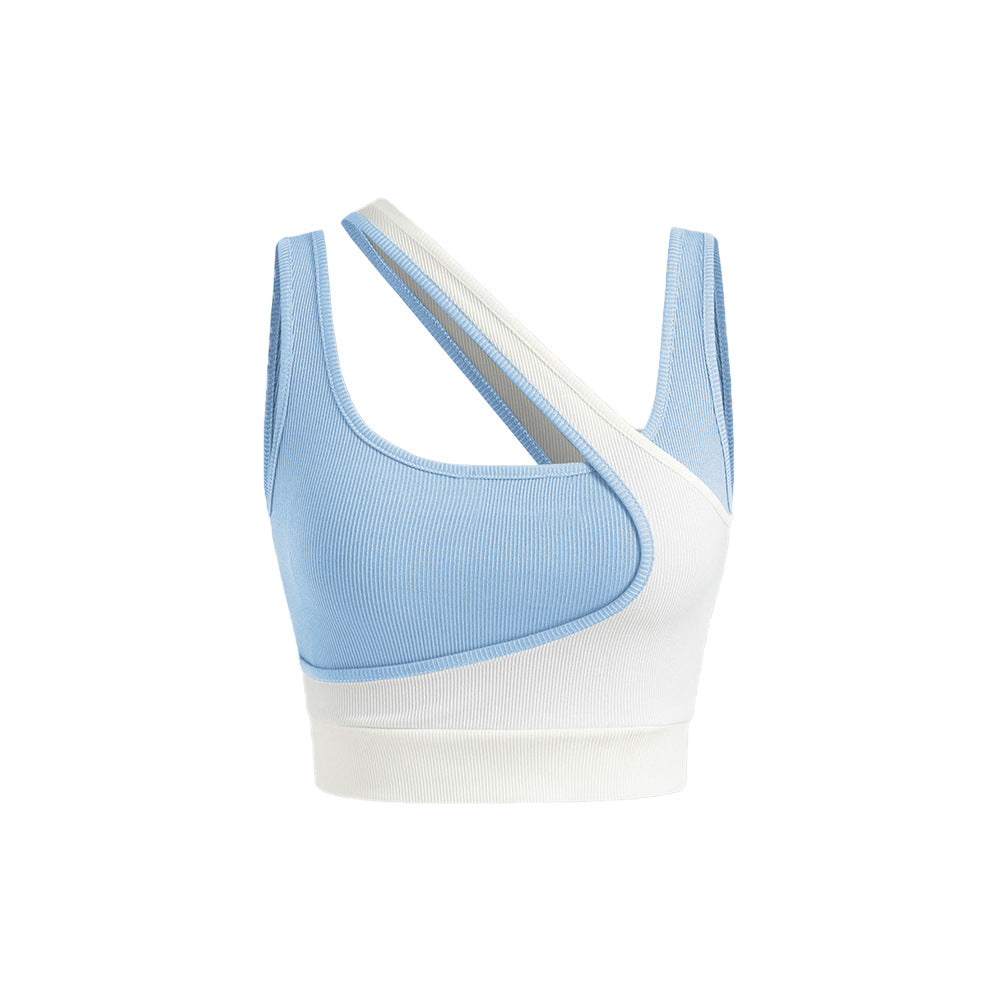 Women's sports bra with innovative cut and enhanced support, size