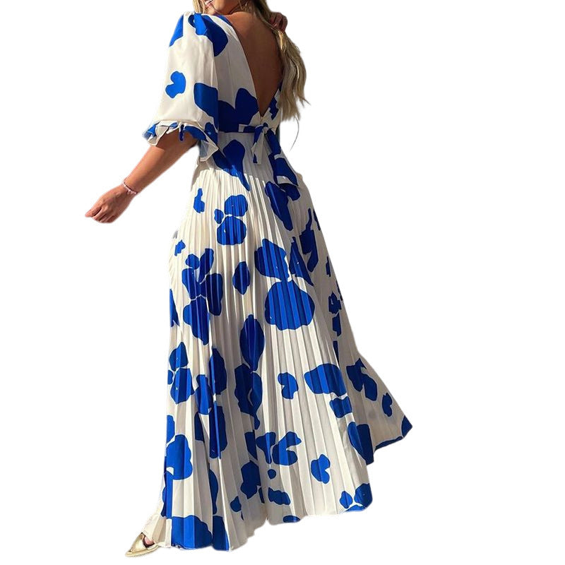 Valenzora | Elegant printed dress in a fashionable fit
