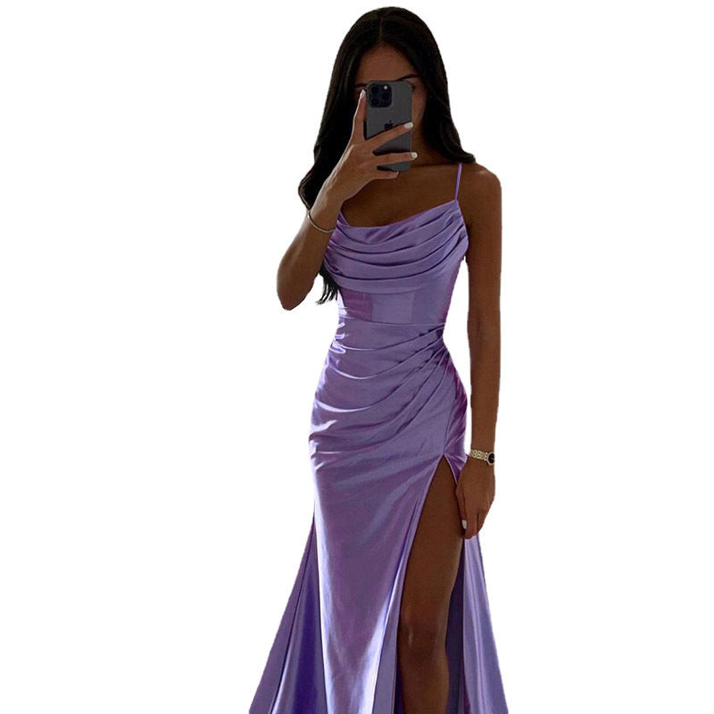Valenzora | Satiniertes, eng anliegendes Bodycon-Kleid mit Schnürung, Falten und Schlitz