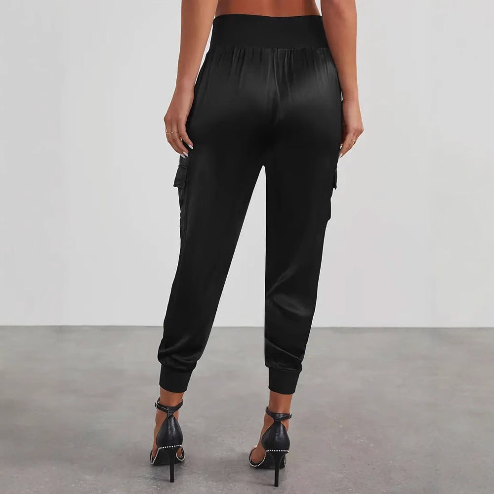 Women's satin cargo trousers with elasticated waistband and practical pockets, size