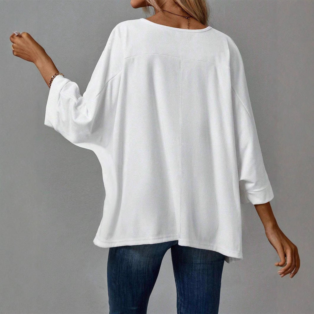 Women's oversized T-shirt with a loose fit and modern silhouette, size S