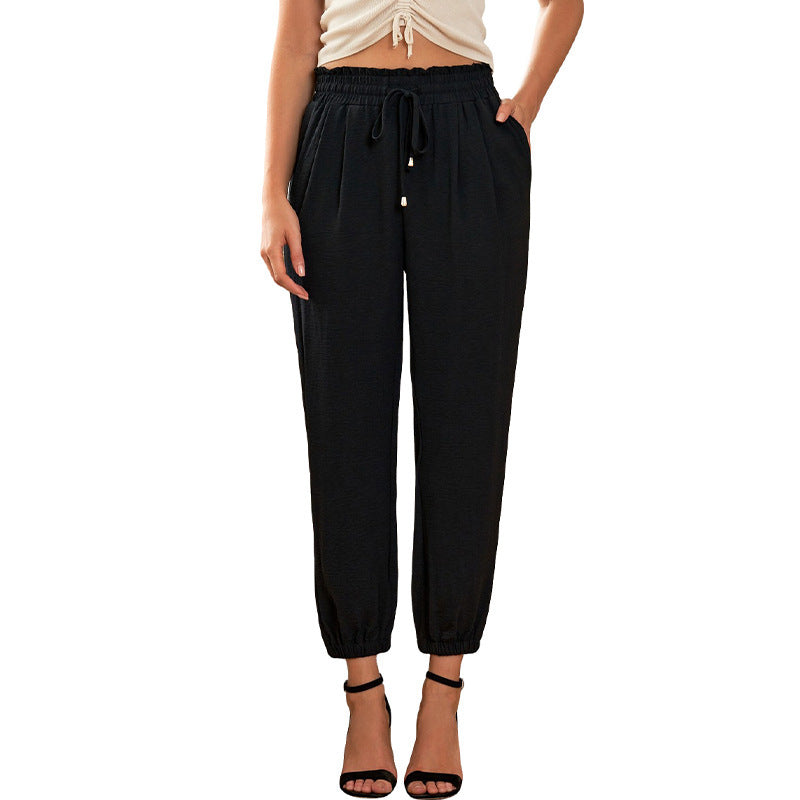Women's casual leisure trousers with elasticated waistband and practical pockets, size S