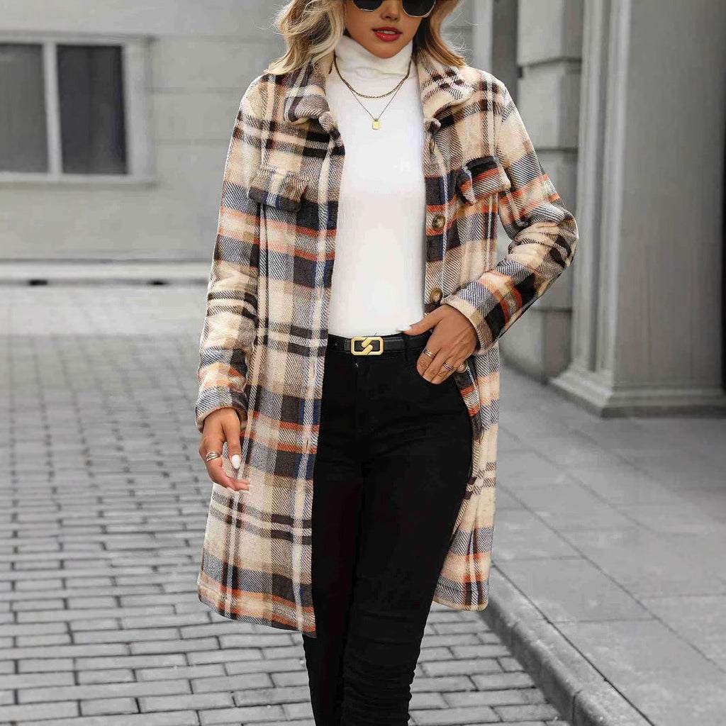 Women's checked oversized winter coat with practical pockets and button detail, size S