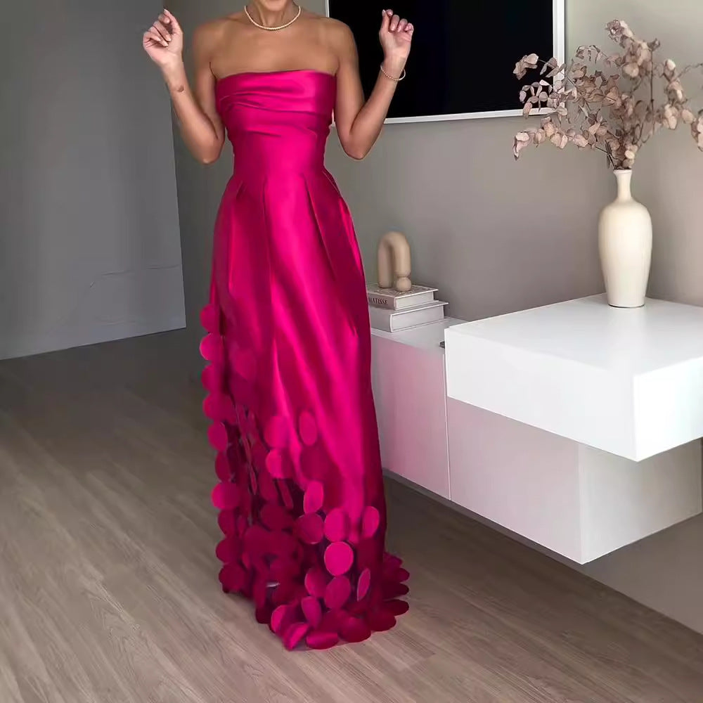 Women's evening dress with an exciting layered design and sophisticated details, size Valenzora