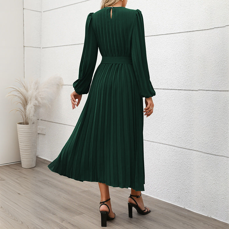 Women's pleated dress with waist belt and long sleeves, size
